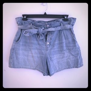 Tie waist Shorts